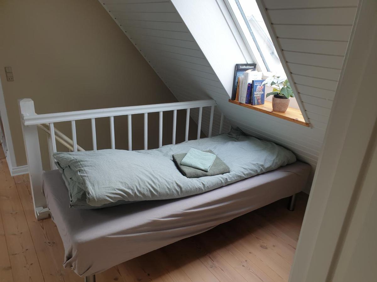 Lejlighed Vest For Christiansfeld Apartment Bagian luar foto
